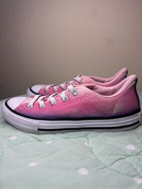 Converse Kids Pink Ombre Low-Top Canvas Sneakers size 2